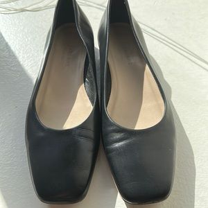 Everlane everyday Flat